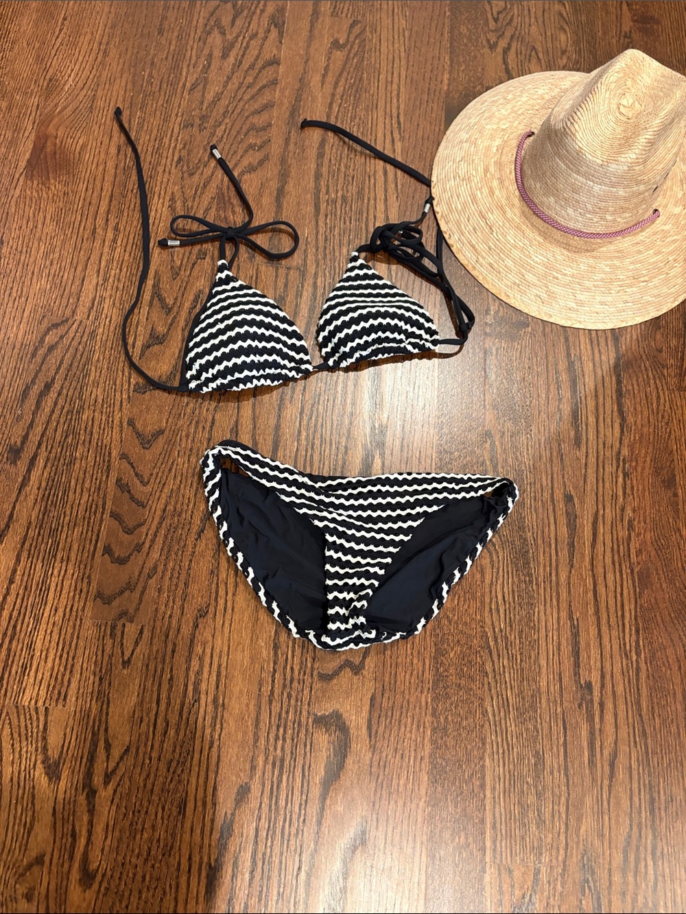Seafolly Mesh Effect Bikini Set Triangle Top Hipster Bottom Size AU 8 US Small